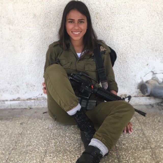 Военные девушки Израиля