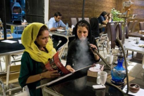Двойная жизнь иранской молодежи